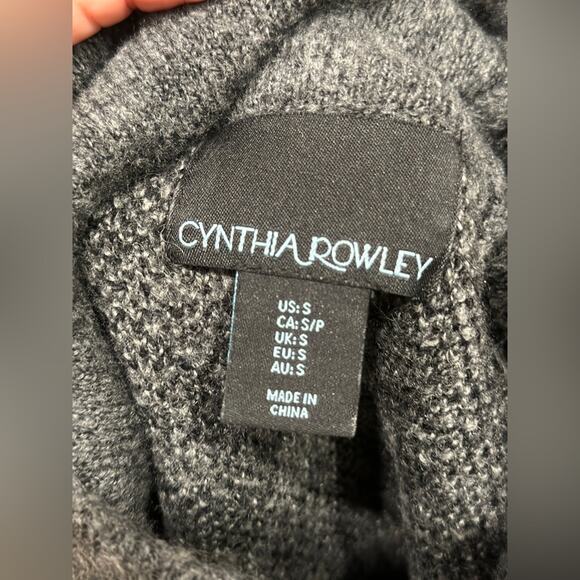 Cynthia Rowley size small, leopard print soft sweater - Picture 2 of 6